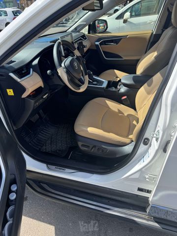 טויוטה RAV4