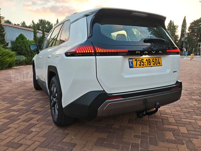 טויוטה RAV4