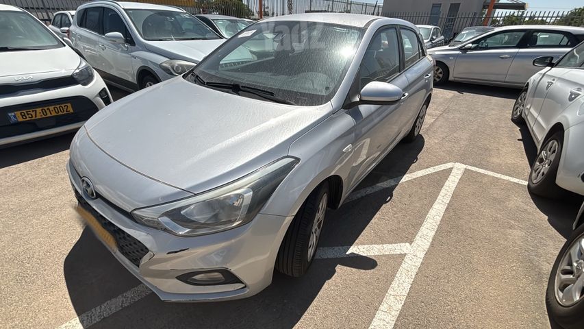 מודעת רכב יונדאי i20