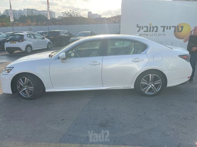 לקסוס GS