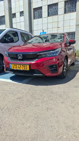 סיטי Lounge אוט׳ 1.5 (121 כ״ס)