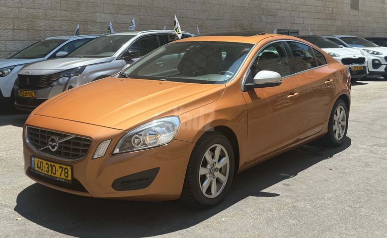 וולוו S60