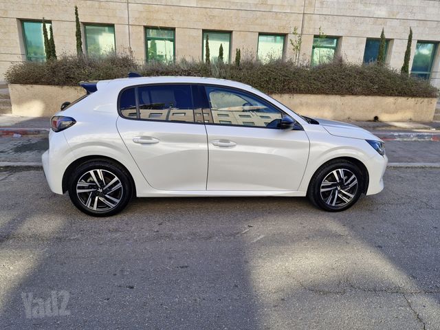 פיג'ו 208