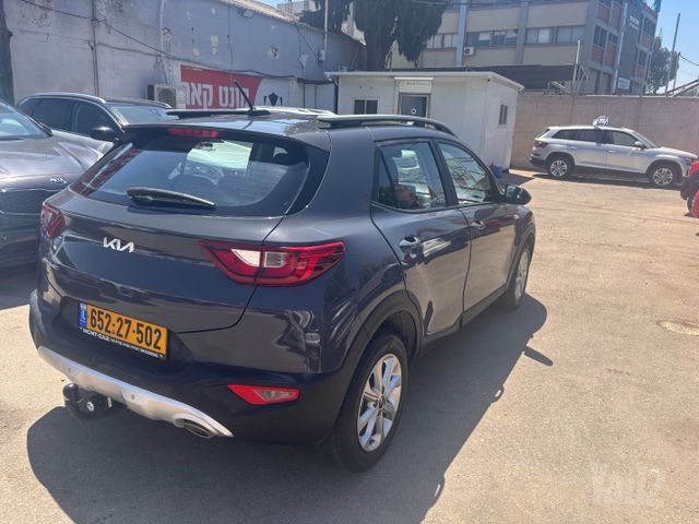 קיה סטוניק