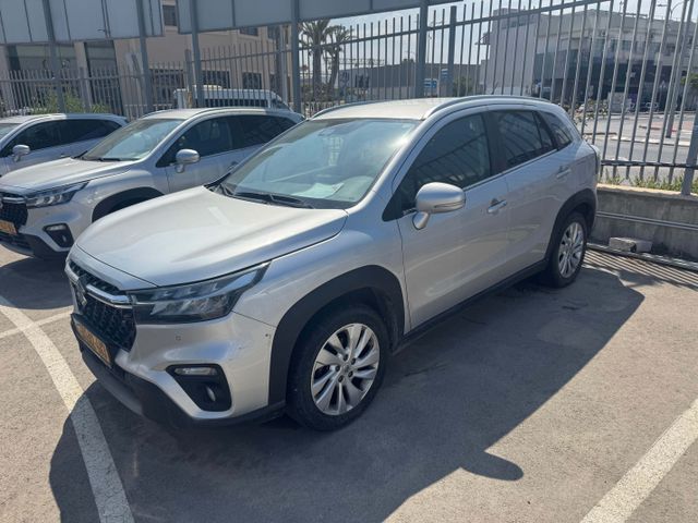 סוזוקי S-Cross