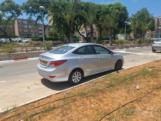 יונדאי אקסנט i25