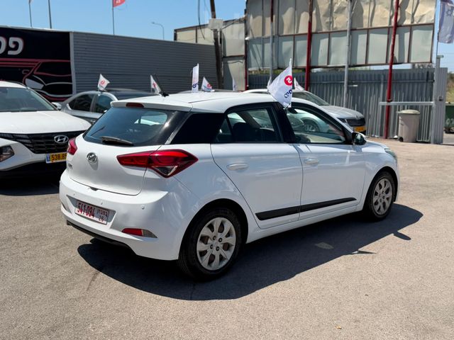 יונדאי i20