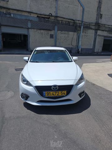מאזדה 3