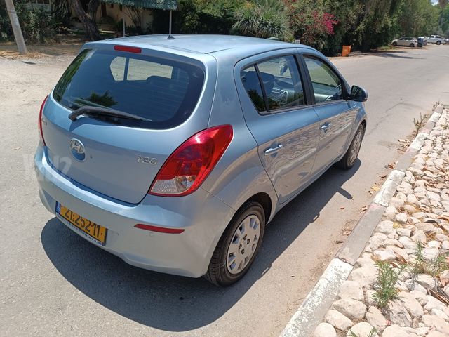 מודעת רכב יונדאי i20