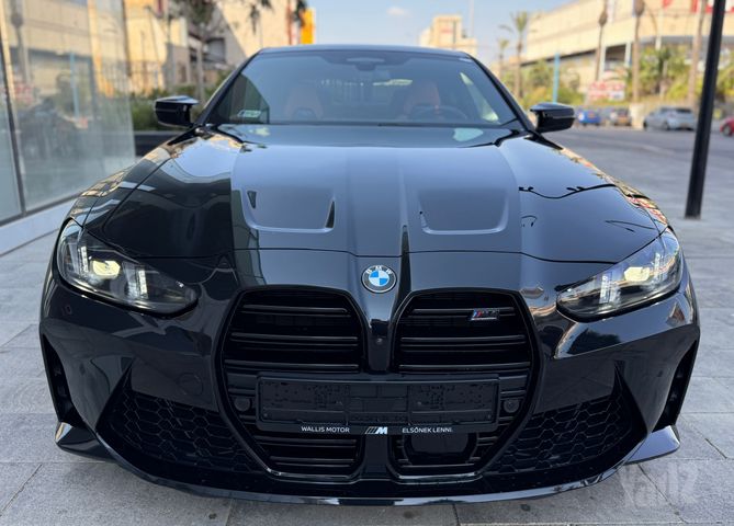 ב מ וו M4