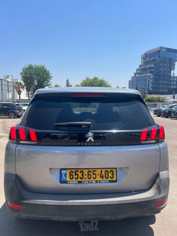 פיג'ו 5008