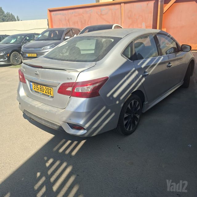 ניסאן סנטרה