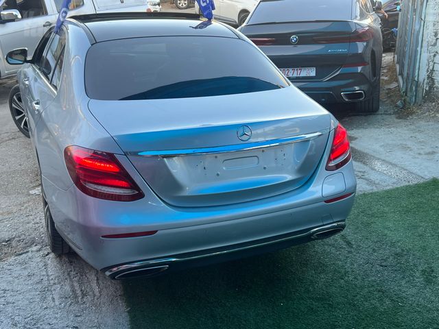 מרצדס-בנץ E-class