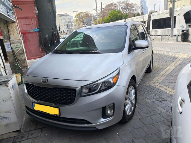 מודעת רכב קיה קרניבל