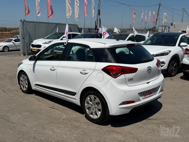 יונדאי i20