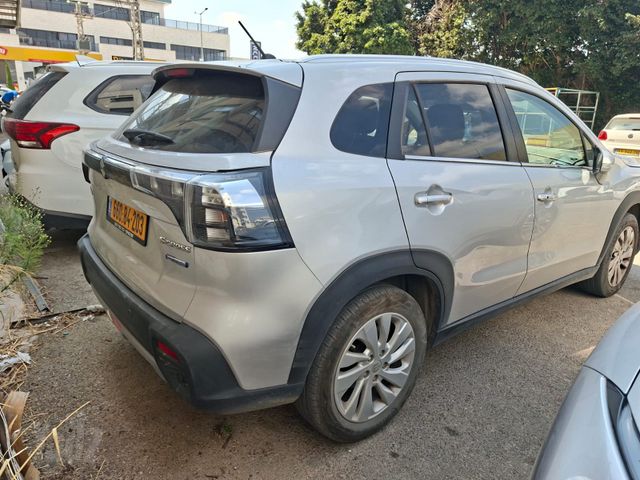 מודעת רכב סוזוקי S-Cross 2