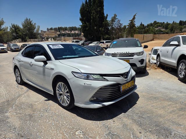 טויוטה קאמרי