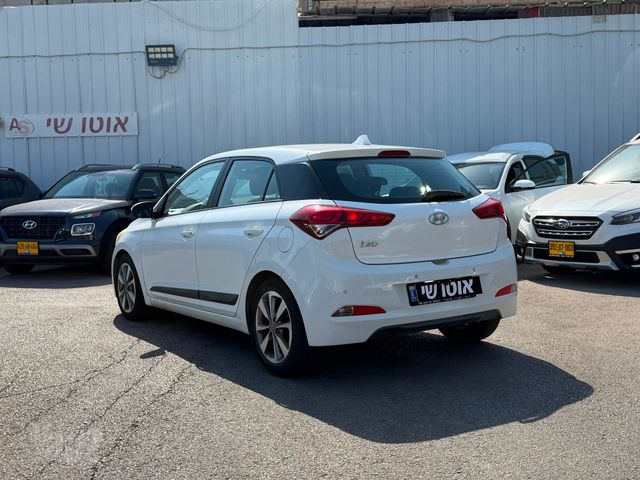 יונדאי i20