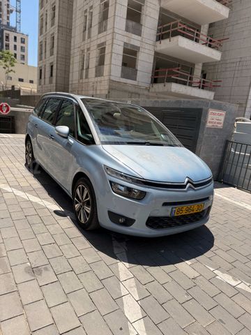 מודעת רכב סיטרואן C4 פיקאסו