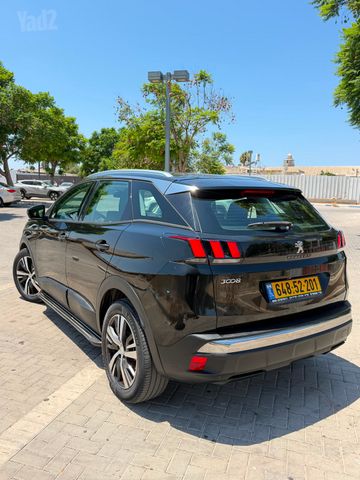 פיג'ו 3008
