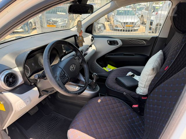 יונדאי i10
