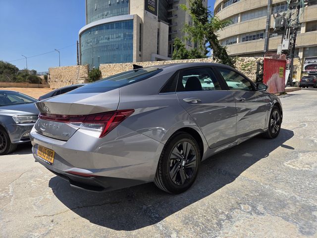 יונדאי אלנטרה
