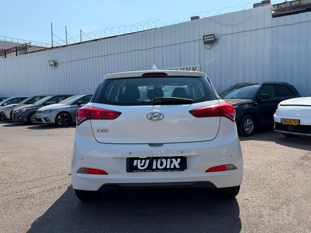 יונדאי i20