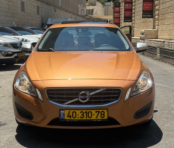 וולוו S60