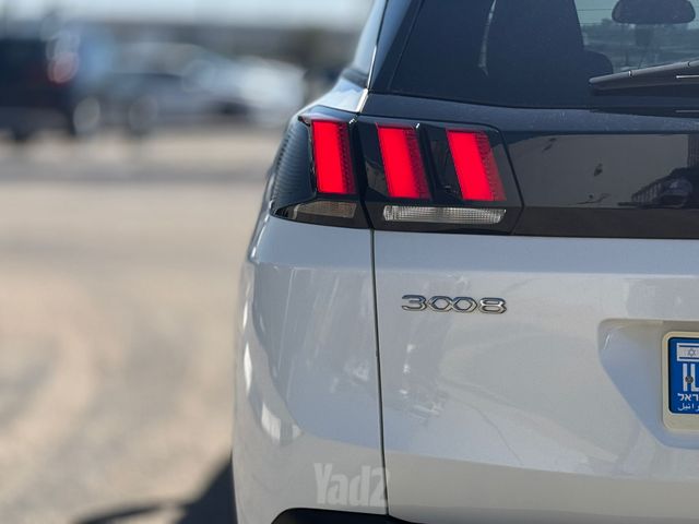 פיג'ו 3008