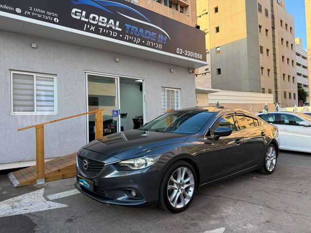 מודעת רכב מאזדה 6