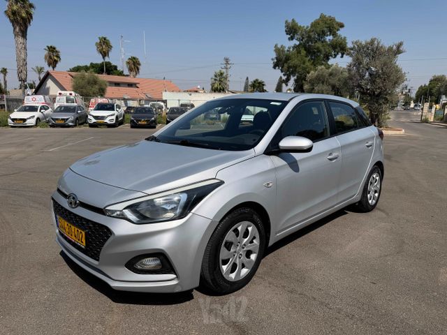יונדאי i20