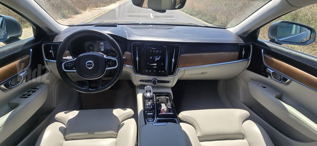 וולוו S90