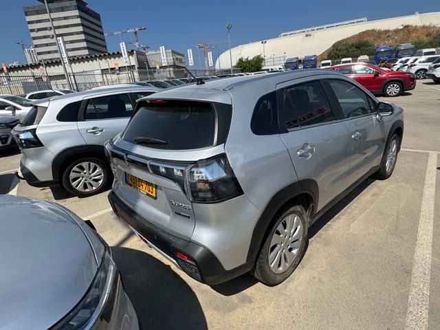 סוזוקי S-Cross