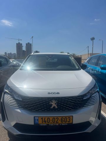 פיג'ו 3008