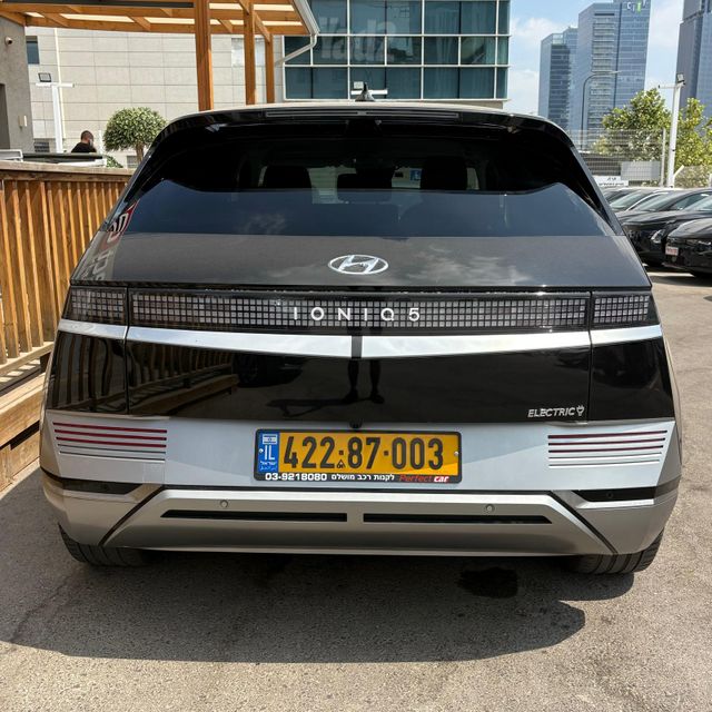 יונדאי איוניק 5