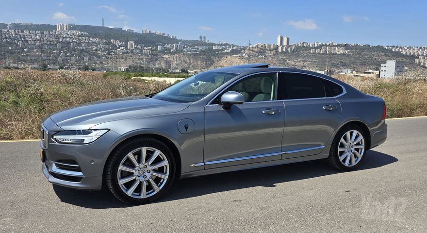 וולוו S90
