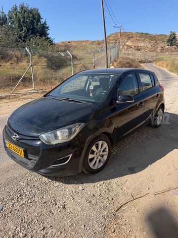 יונדאי i20