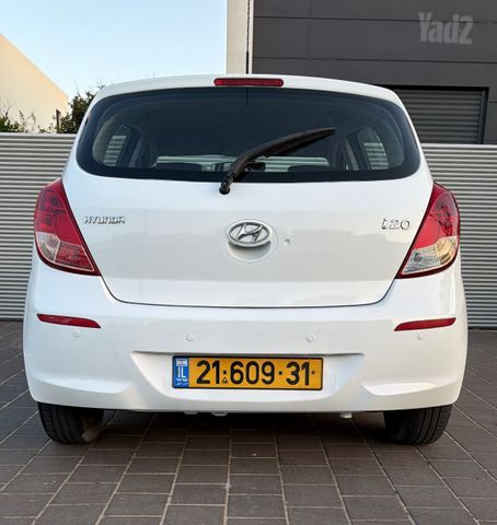 יונדאי i20