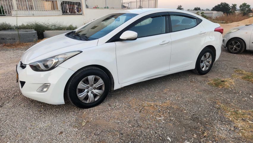יונדאי I35