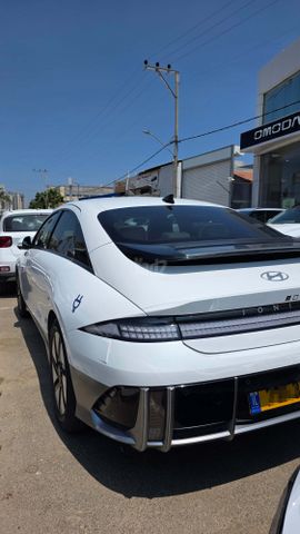 יונדאי איוניק 6