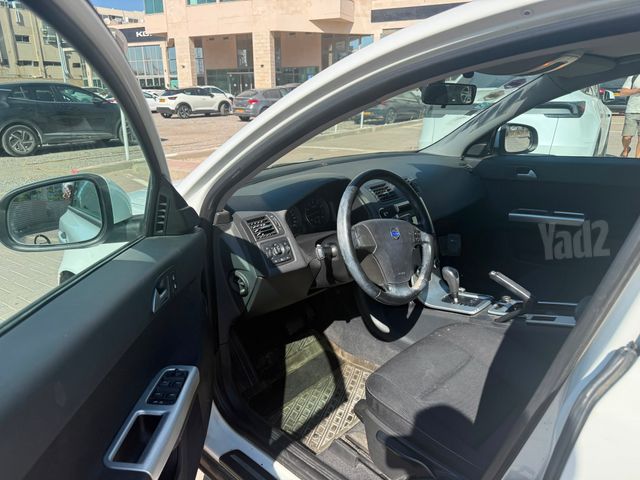 וולוו S40