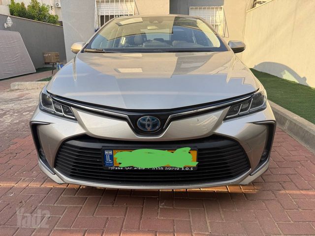 טויוטה קורולה