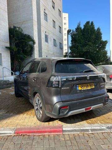 סוזוקי S-Cross