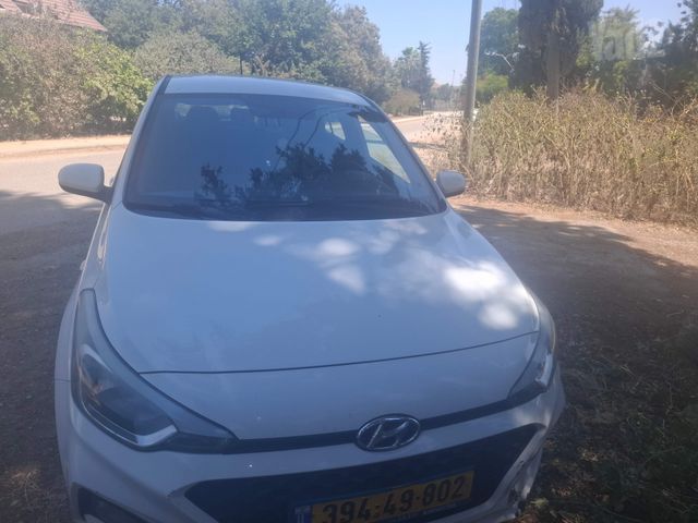 יונדאי i20