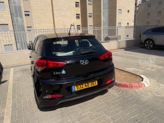 יונדאי i20