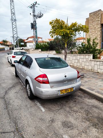 רנו מגאן