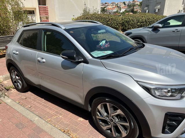 מודעת רכב קיה סטוניק