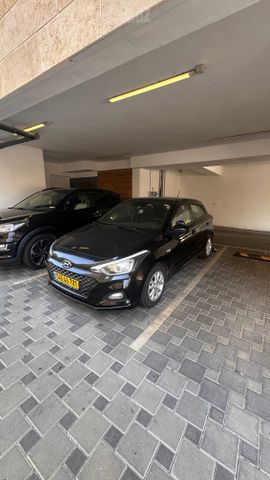 יונדאי i20