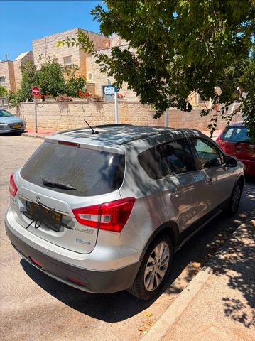 סוזוקי קרוסאובר