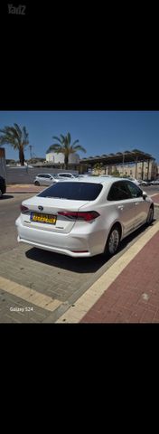 טויוטה קורולה